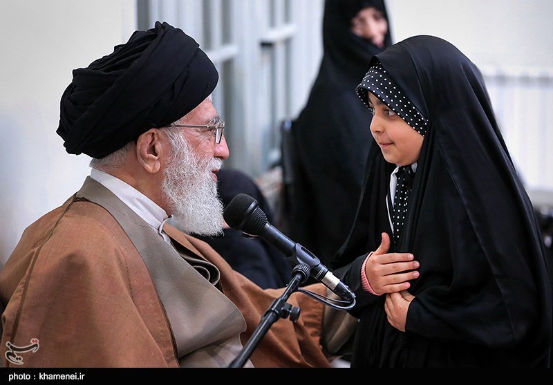 دیدار جمعی از خانوادههای شهدای امنیت با رهبر معظم انقلاب