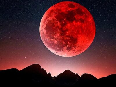 ماه خونین در آسمان ایران ؛ فرصتی نادر برای تماشای خسوف کامل ماه